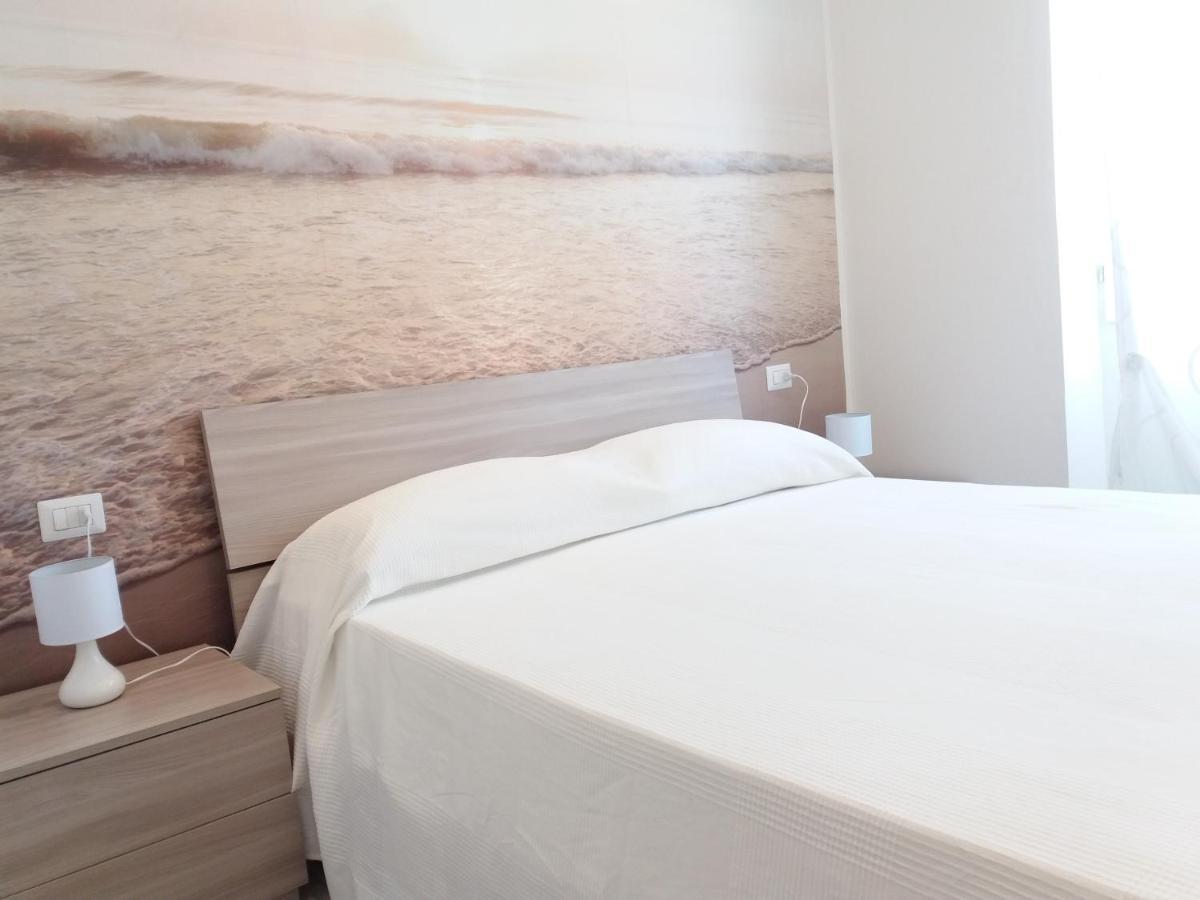 Bed and Breakfast Diana'S Stintino Esterno foto
